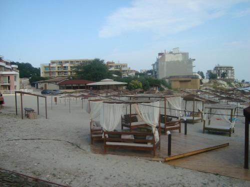 Hotel Sea Paradise Apartment Complex