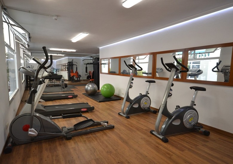 Apartamentos Playa Del Sol S�lo Adultos