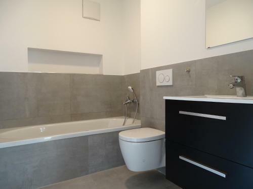 Villa Avi City Apartments Kinghouse