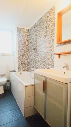 Avi City Apartments Bismarckhouse