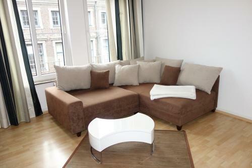 Tolstov-hotels Old Town Apartment