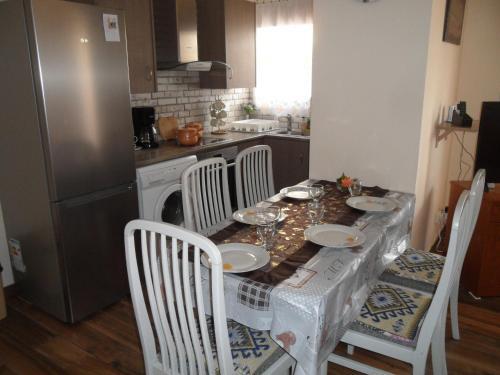 Apartamento Sunshine Apts, Two Bedroom , Free Internet, No 3