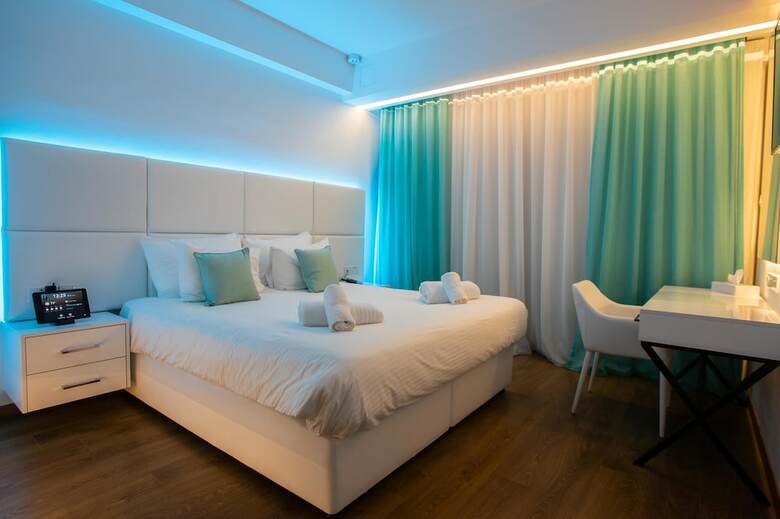 Hotel Napa Suites (adults Only)
