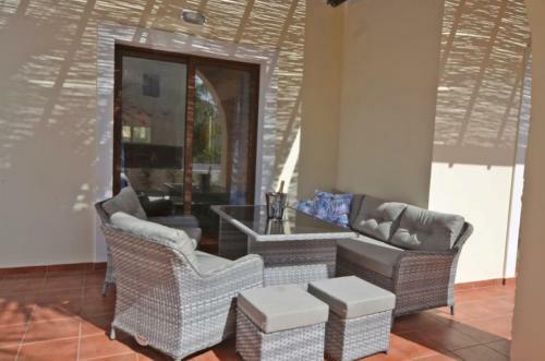 Villa Amara - 3 Bed Villa With Shared Pool Idyllic Ayia Thekla