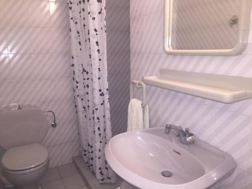 Cineplex Area Apartment