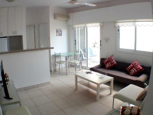 Apartamento Alakatoudi On The Beach