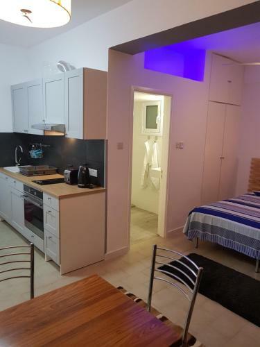 Mylos Court Apartments
