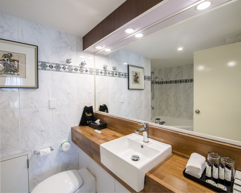 Hotel Esplanade River Suites
