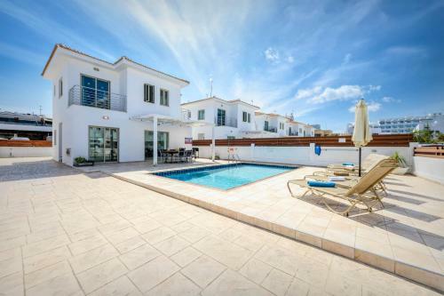 Sunrise Bay Villas