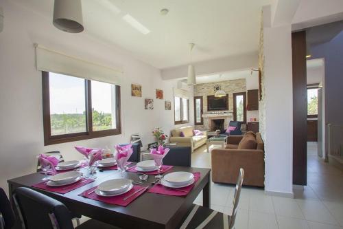 ?renting This 5 Star Villa Near Fig Tree Bay? Protaras Villa 21