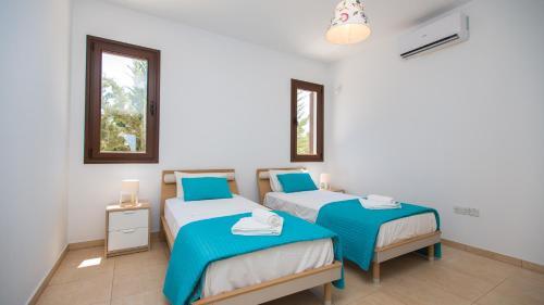 Rent Private Villa 445