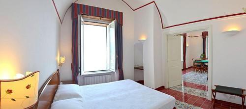 Amalfi Villa Sleeps 24 Pool Air Con Wifi