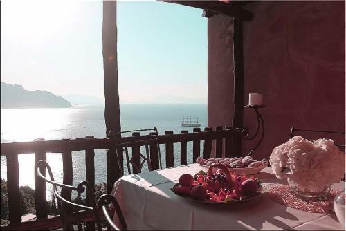 Amalfi Villa Sleeps 12 Pool Air Con Wifi