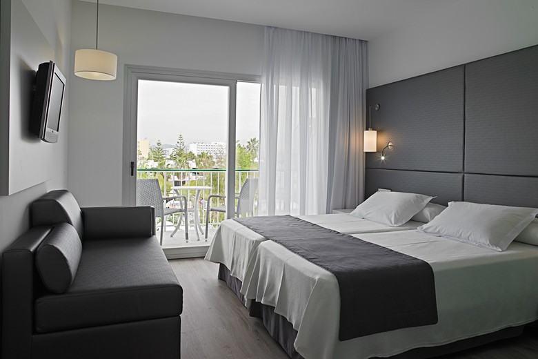 Hotel Astoria Playa S�lo Adultos