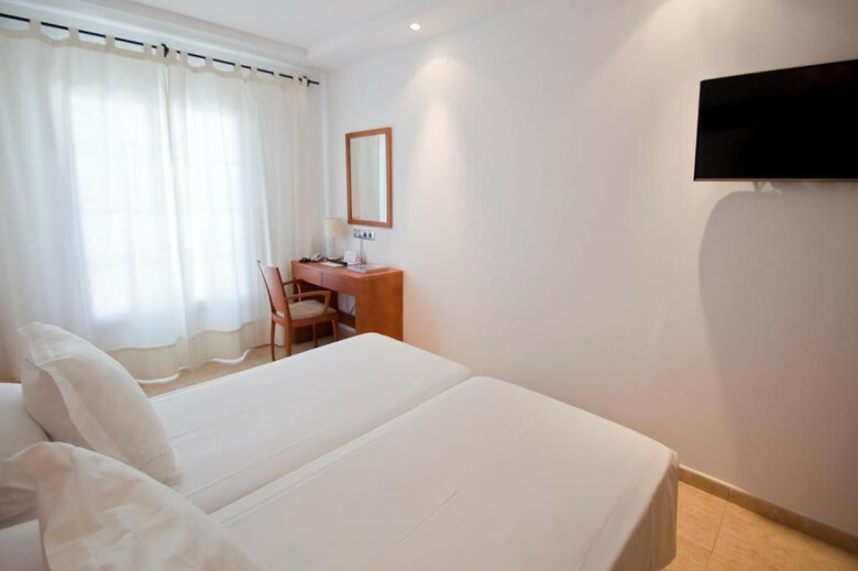 Hotel Jeni & Restaurant