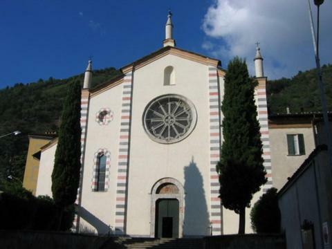 Argegno Apartment Sleeps 8 Pool T421308