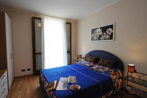 Argegno Apartment Sleeps 8 Pool T421308