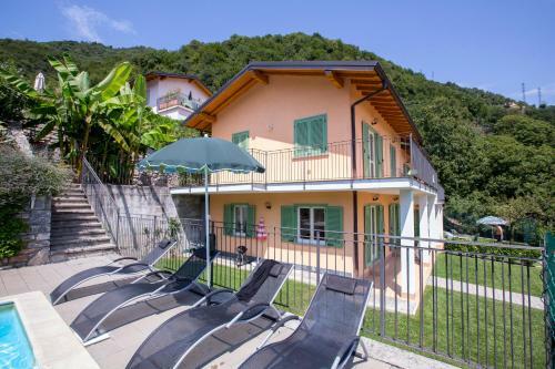 Argegno Apartment Sleeps 6 Pool Air Con
