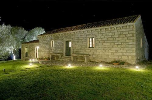 Arzachena Villa Sleeps 6 Pool Air Con Wifi