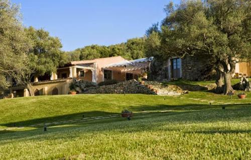 Arzachena Villa Sleeps 6 Pool Air Con Wifi