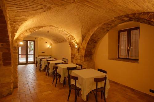 Hotel Albergo La Rocca