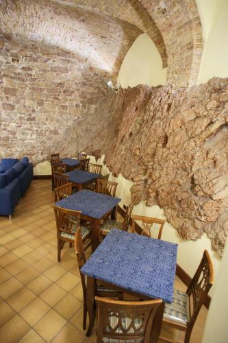 Hotel Albergo La Rocca