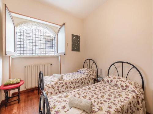 Three-bedroom Apartment In Assisi -pg-