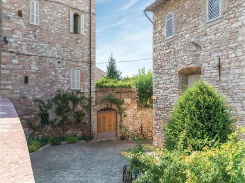 Three-bedroom Apartment In Assisi -pg-