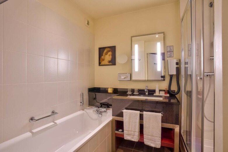 Hotel Zenitude Relais & Spa - Paris Charles de Gaulle