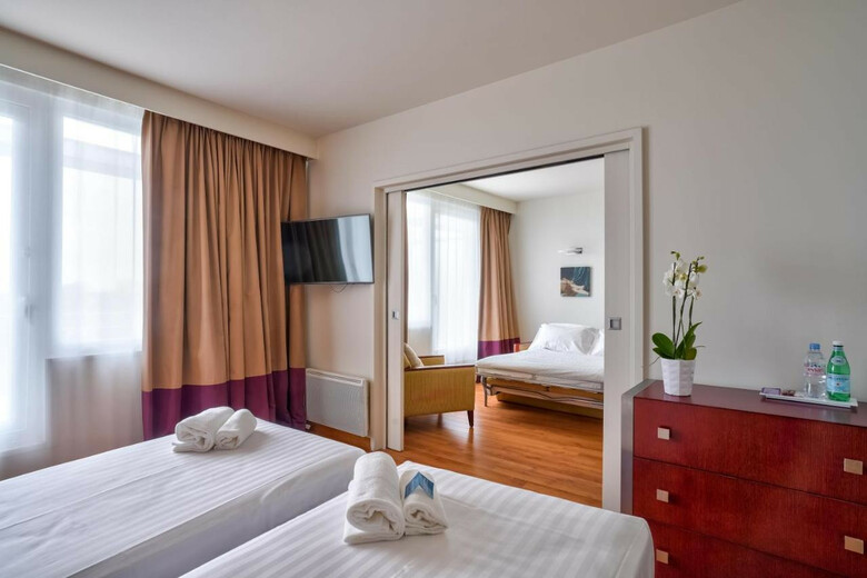 Hotel Zenitude Relais & Spa - Paris Charles de Gaulle