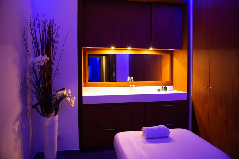 Hotel Zenitude Relais & Spa - Paris Charles de Gaulle