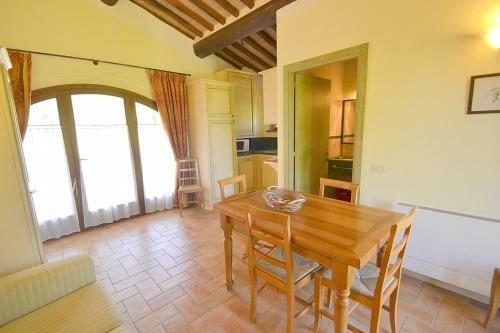 Casole D'elsa Villa Sleeps 4 Pool Air Con Wifi