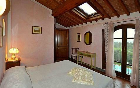 Castelfiorentino Villa Sleeps 10 Pool Wifi