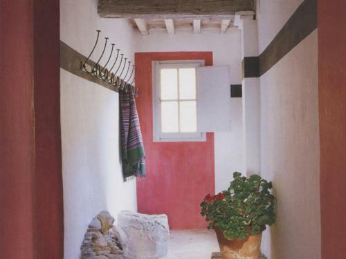 Castiglioncello Del Trinoro Villa Sleeps 10 Pool
