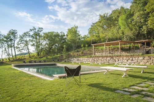 Castiglioncello Del Trinoro Villa Sleeps 12 Pool