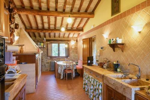 Rocca D'orcia Villa Sleeps 20 Pool Air Con Wifi