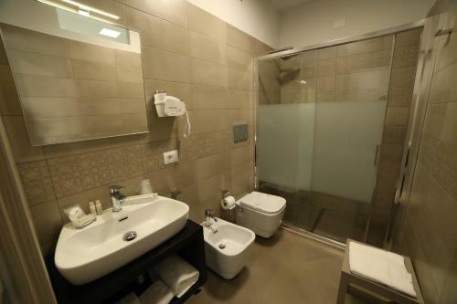 8room Hotel