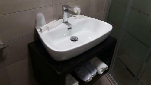 8room Hotel