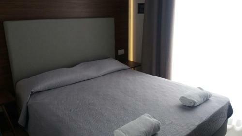 8room Hotel