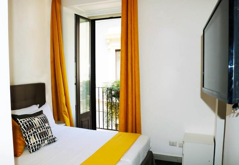 Hostal Preluna Central Palace