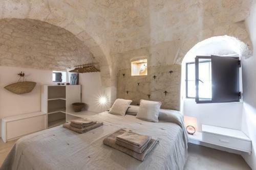 Cisternino Villa Sleeps 7 Pool Air Con Wifi