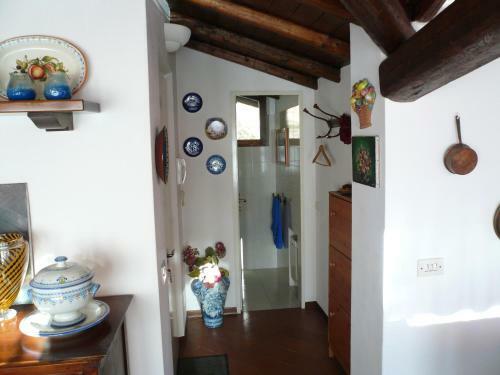 2 Lake View Apartments Near Lugano