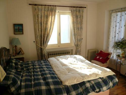 2 Lake View Apartments Near Lugano