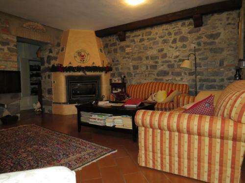 2 Lake View Apartments Near Lugano