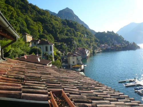 2 Lake View Apartments Near Lugano