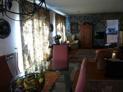 2 Lake View Apartments Near Lugano