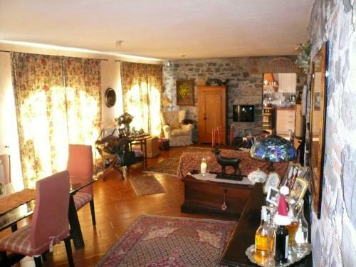 2 Lake View Apartments Near Lugano