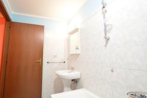 Apartamento Di Fronte Alla Reggia
