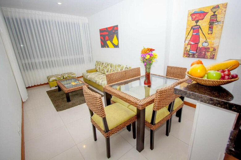 Hotel Travelers Orange Cartagena
