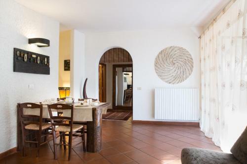 La Villa Apartments